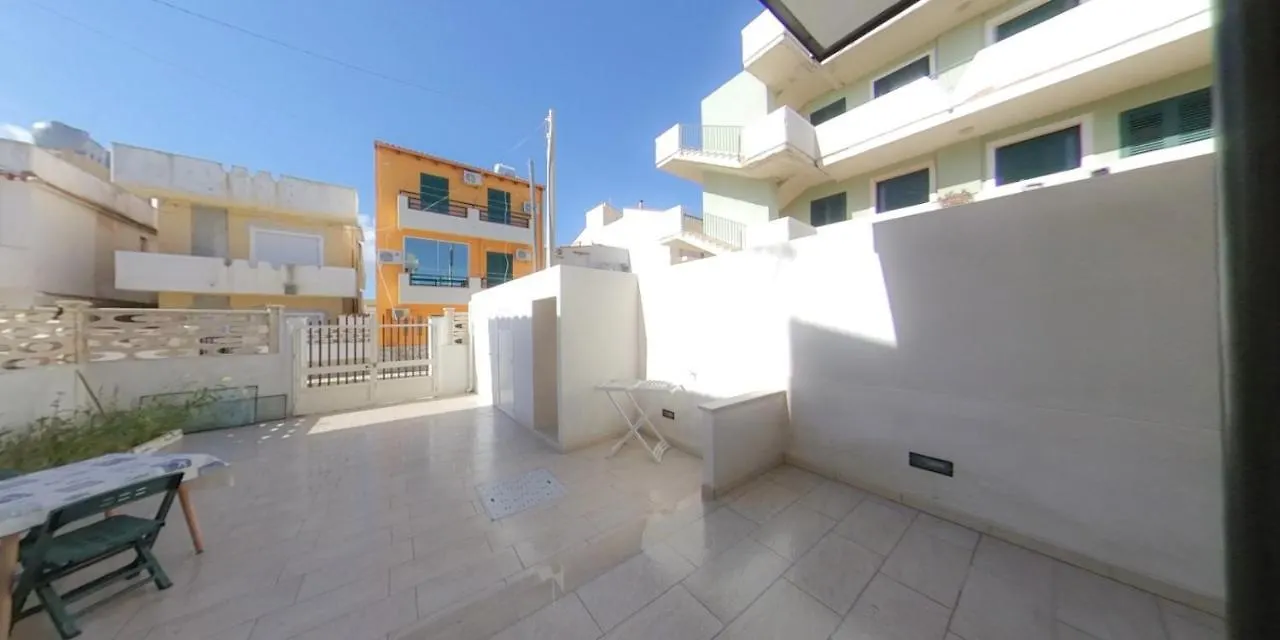 Casa Simic Aparthotel Marzamemi 0*,  Italy